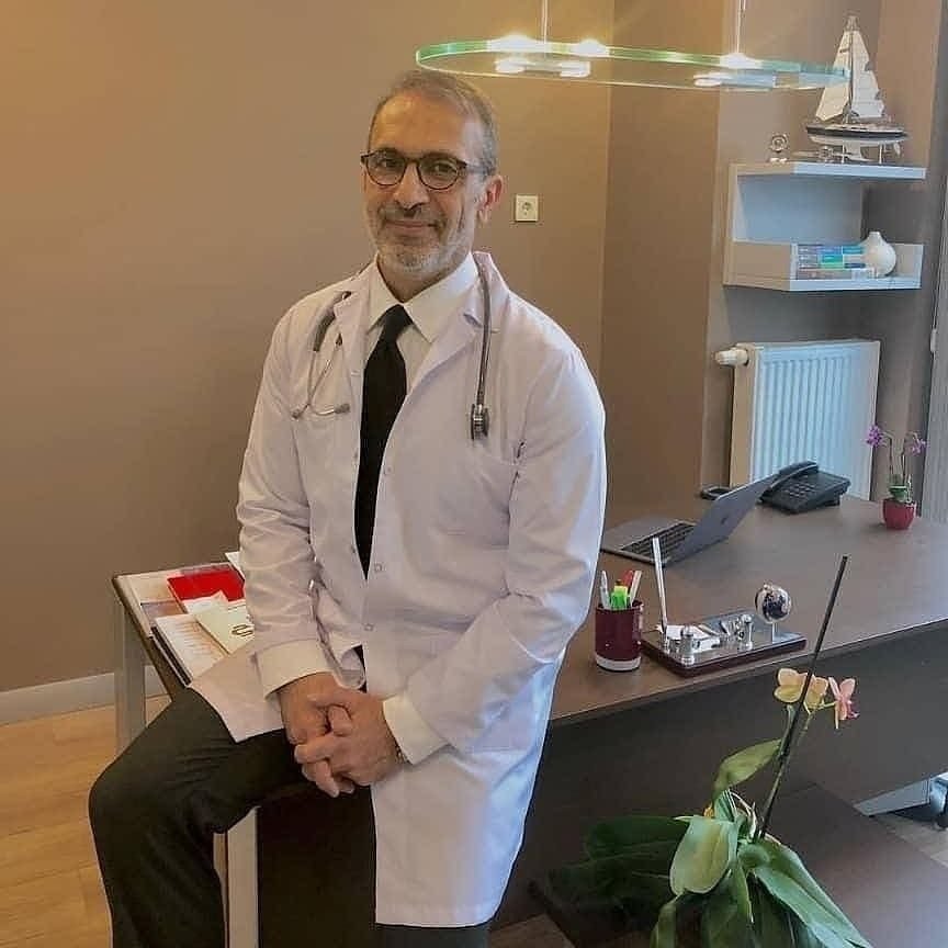 Home Doctor in a consulting room, representing a weight loss prescription consultation in Ireland